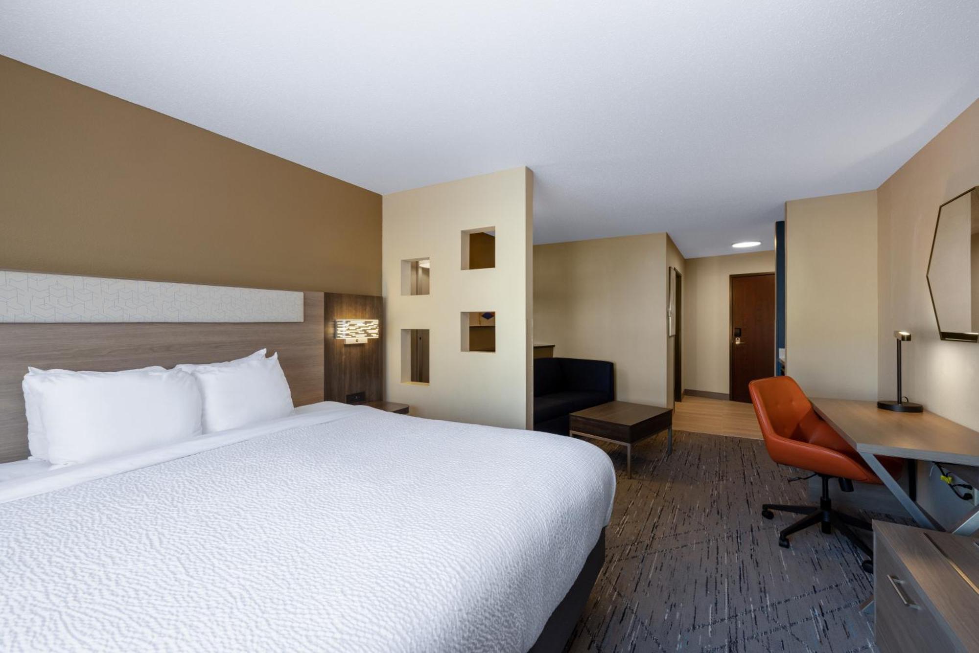 Holiday Inn Express Rochester South - Mayo Area By Ihg Exterior photo
